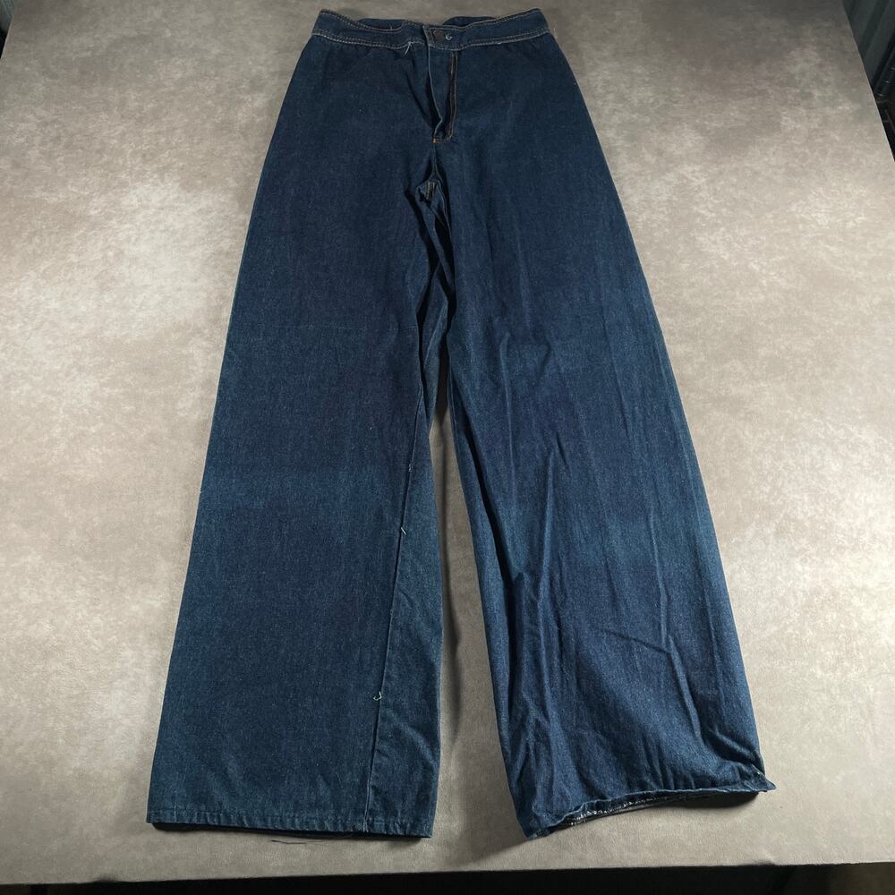 Women’s 80s 90s Lightweight Denim Wide Leg Buckle Back Style Waist 26” by 31”